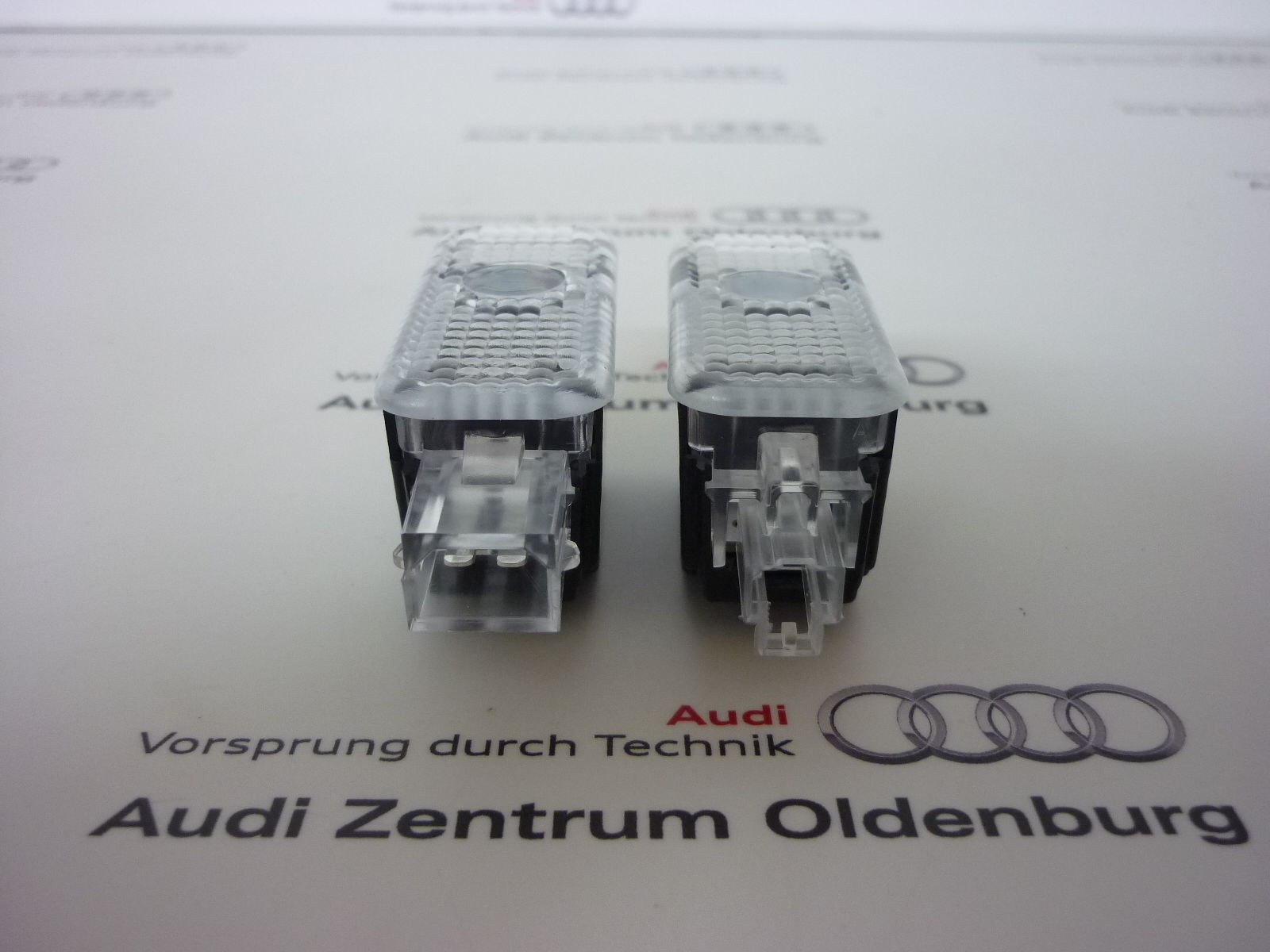 2Stück Original Audi Sport LED Einstiegsbeleuchtung Tür Logo Projektor  R8,Q8 usw NEU