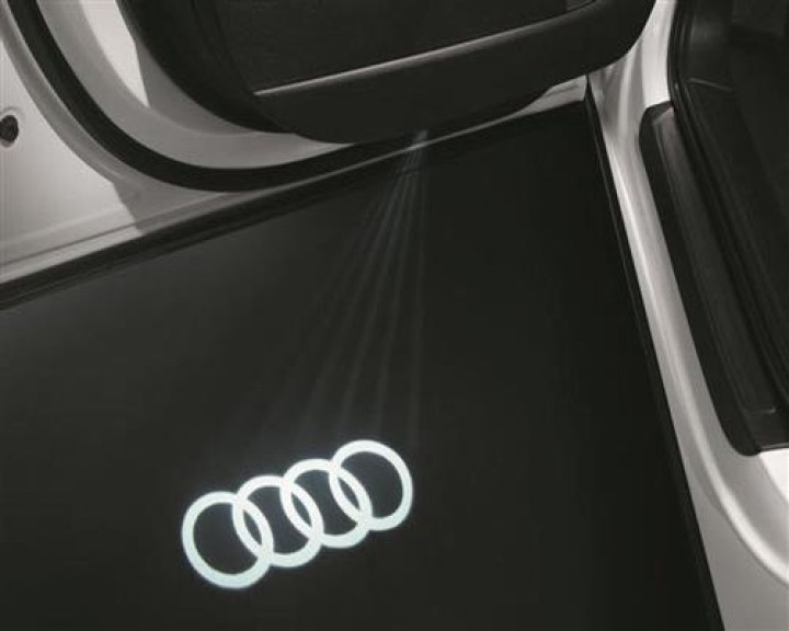 Audi Einstiegsbeleuchtung Logoprojektion Audi Ringe / breiter Stecker, Licht /Sicht/ LED
