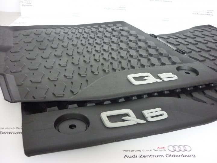 Original Audi Q5 Gummimatten/Gummifußmatten Audi Q5 für vorne und